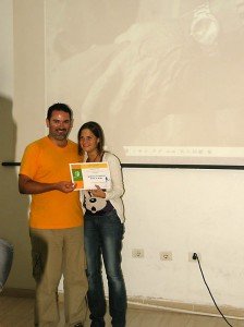 Entrega de diploma acreditativo